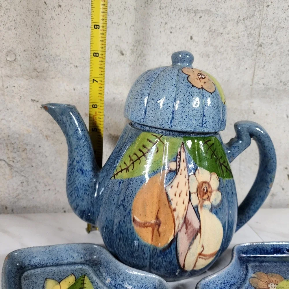 Vintage TLAQUEPAQUE Mexican COFFEE / TEA POT Art Deco‎ Magical Plates Set
